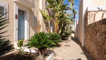 Resa Estates Ibiza sale ted koop Cala Tarida patio townhouse comminuty 3.JPG